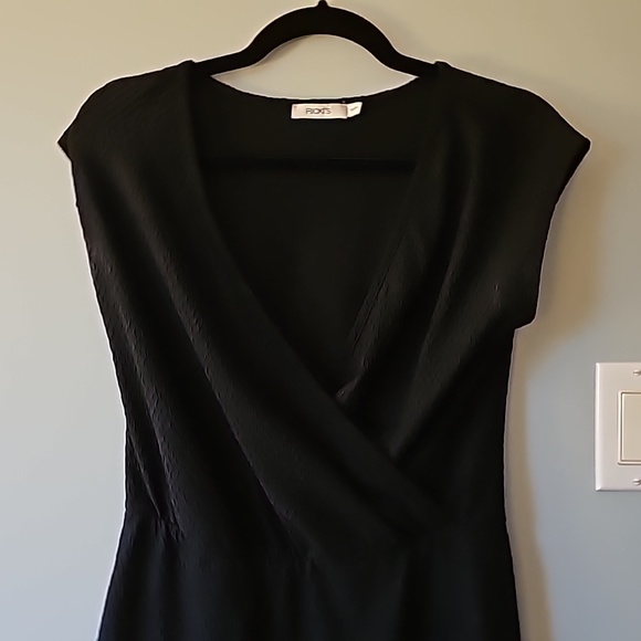 'Ricki's' Black Dress/Tunic Top, Size X-Small - Picture 2 of 3